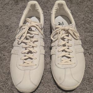 Adidas x Disney Star Wars Mandalorian Sneakers Cream White Men’s